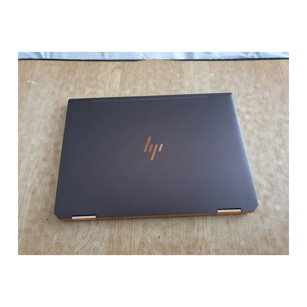 HP Spectre x360 16